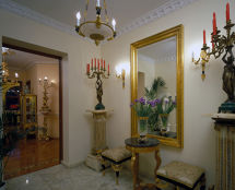 Владимир Чёрный художник. <br/>Прихожая.