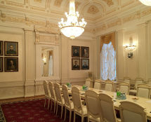 Владимир Чёрный художник. <br/>Мраморный зал.