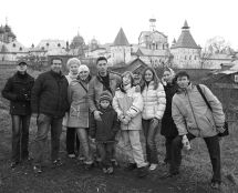 Владимир Чёрный художник. <br/>Поездка в Ростовский Борисоглебский монастырь к келье Преподобного Иринарха, благославившего Минина и Пожарского на изгнание поляков из Москвы.