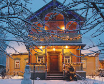 Владимир Чёрный художник. <br/>Главный фасад дома.